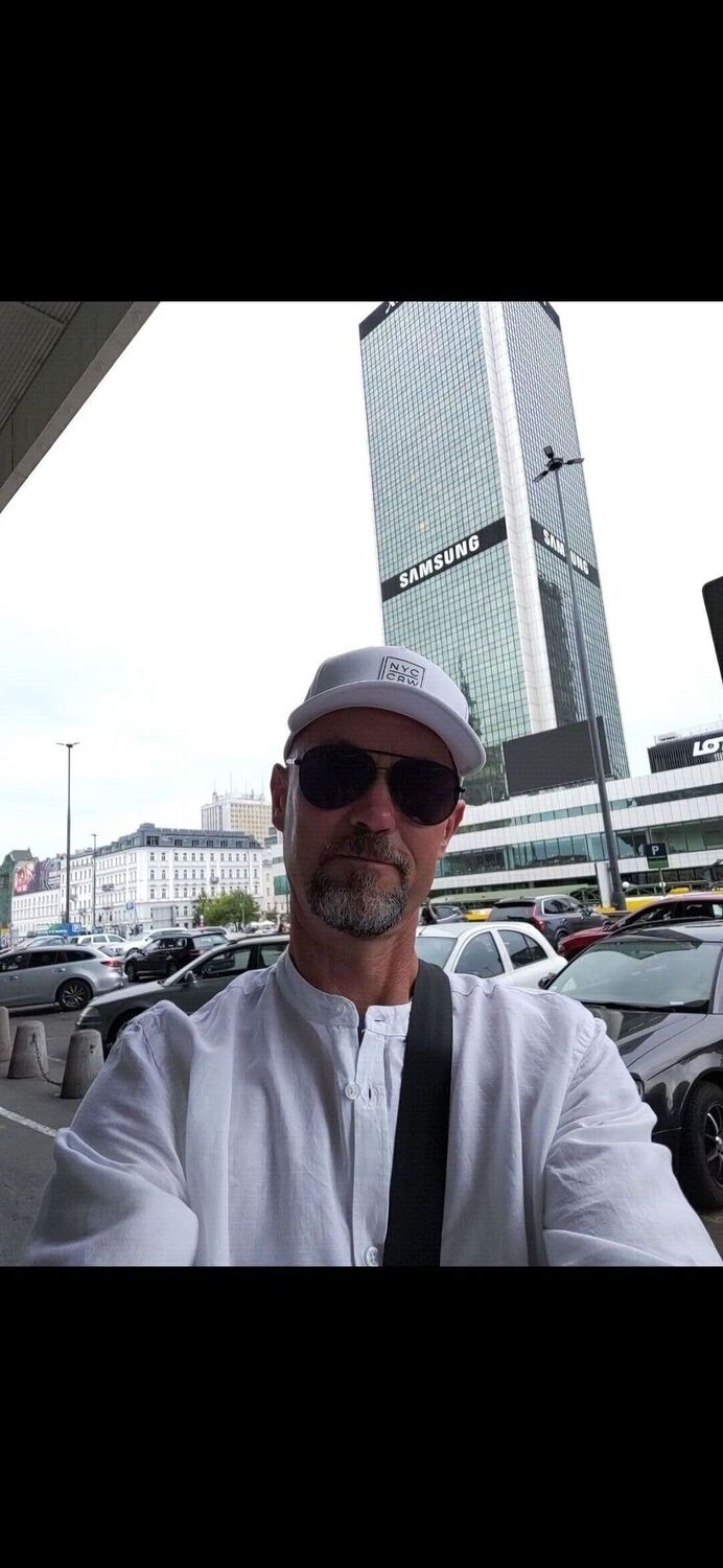  Piaseczno,   , 52 ,   ,   