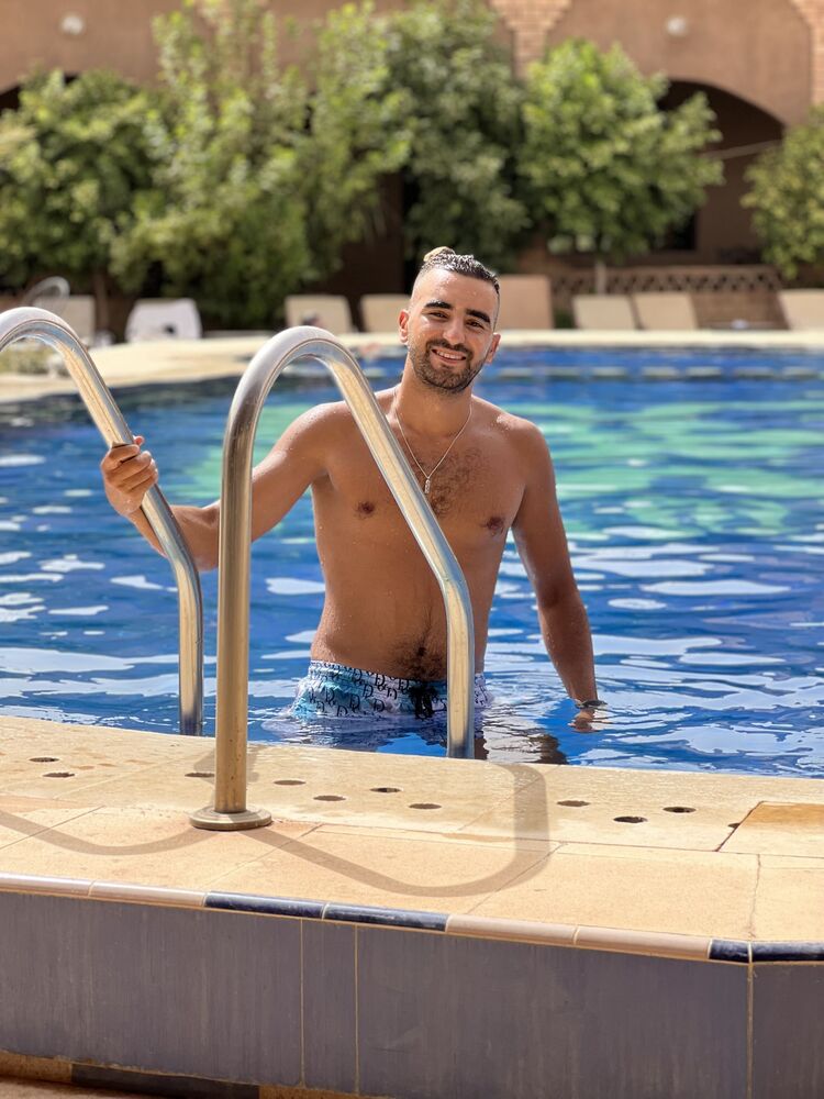   ,   Ismail, 26 ,   ,   
