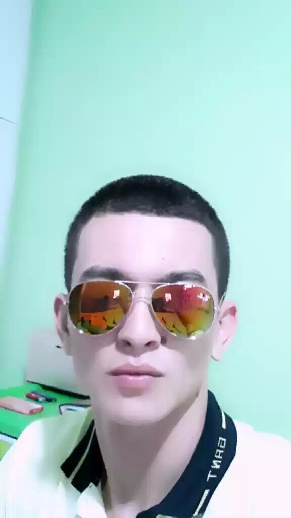  ,   Ali, 32 ,   ,   