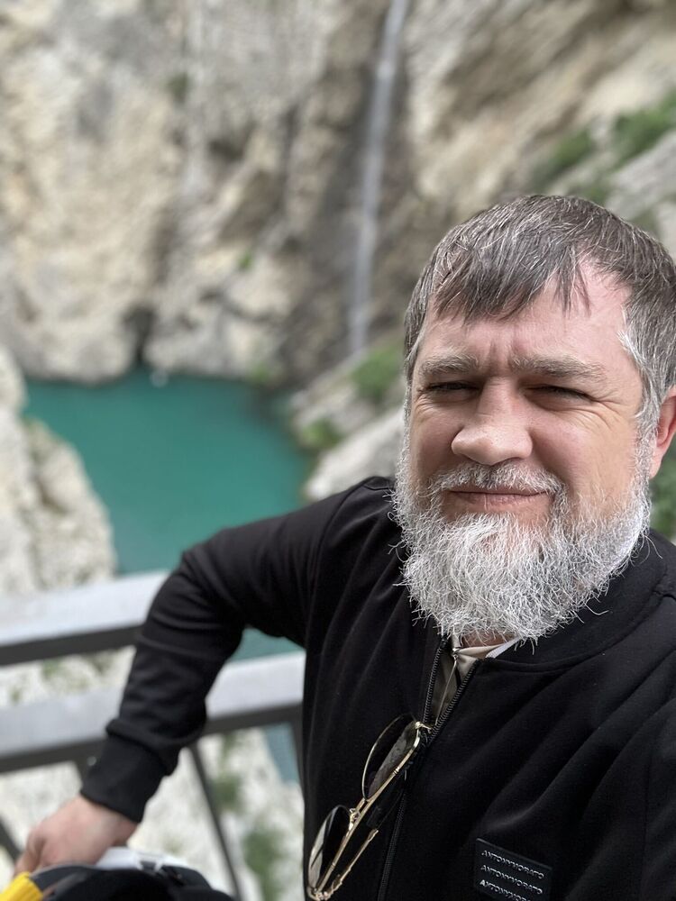  --,   , 48 ,   c 