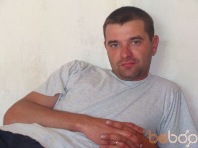  ,   Mihail, 39 ,   