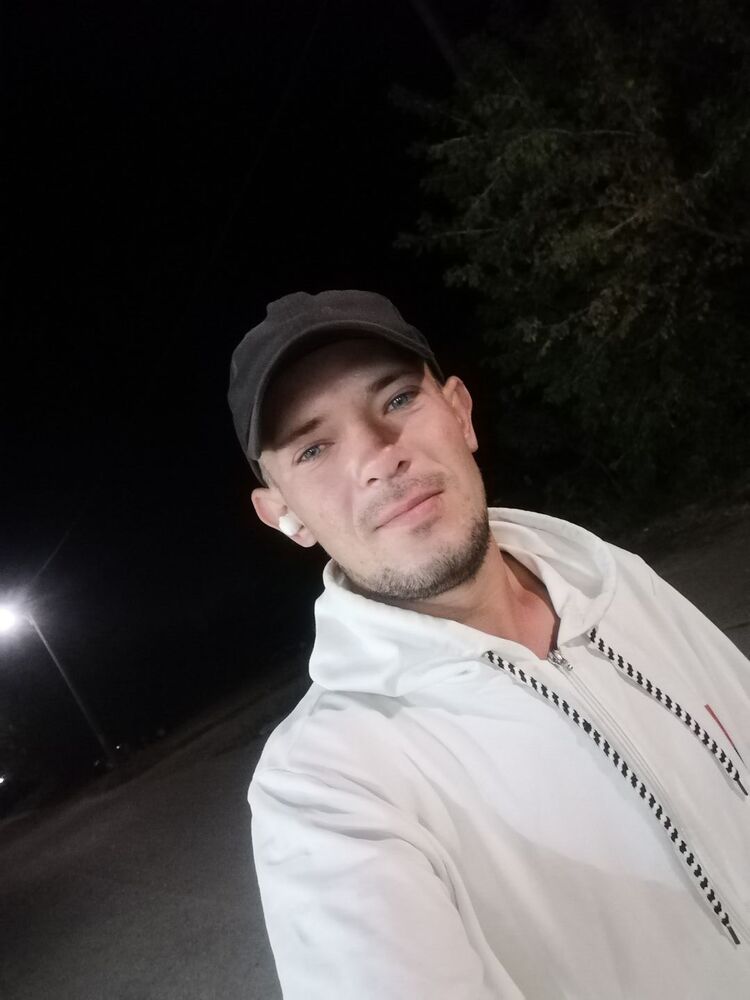  48981843  , 33 ,    