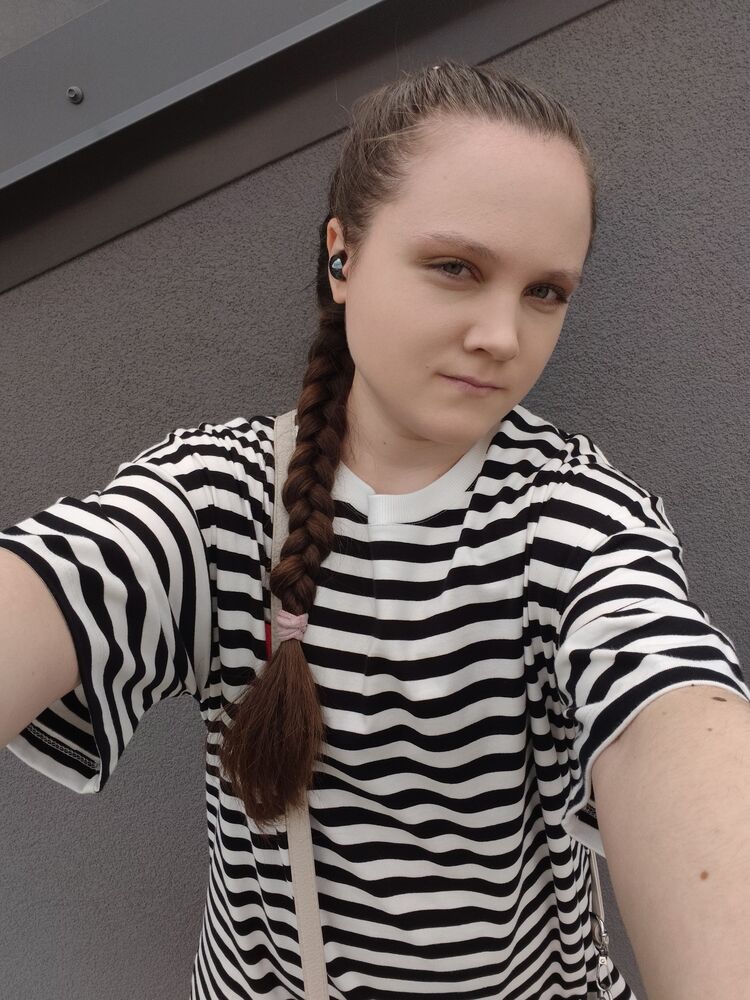  45037133  , 24 ,    