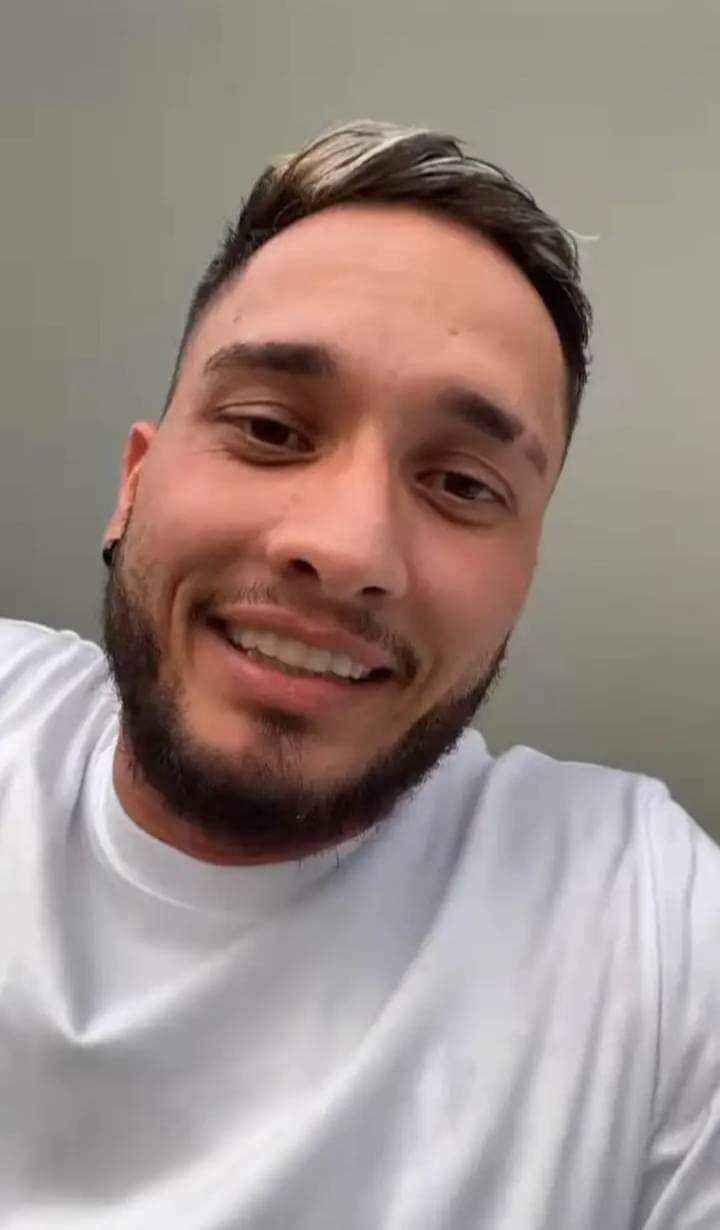  40922633  Koke, 44 ,    -