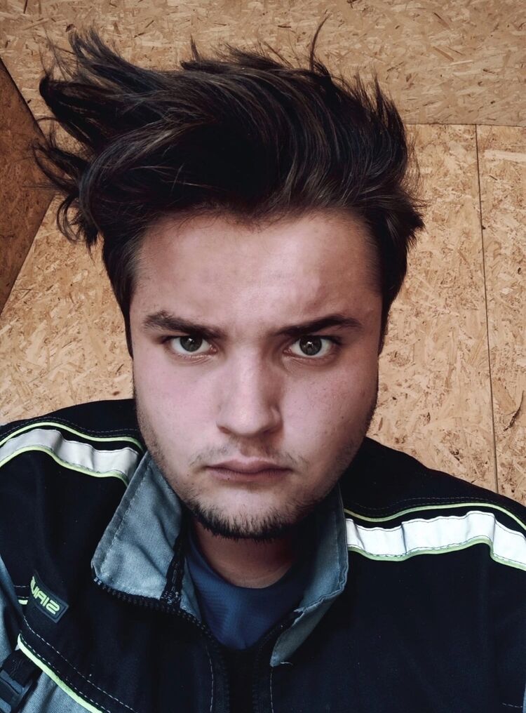  ,   Petr, 25 ,     , c , 