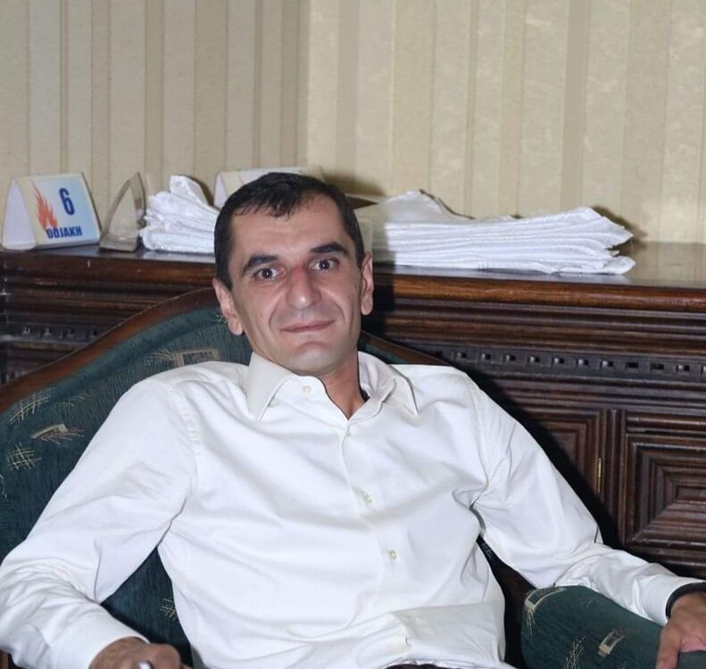  ,   Vlad, 45 ,   ,   , c 