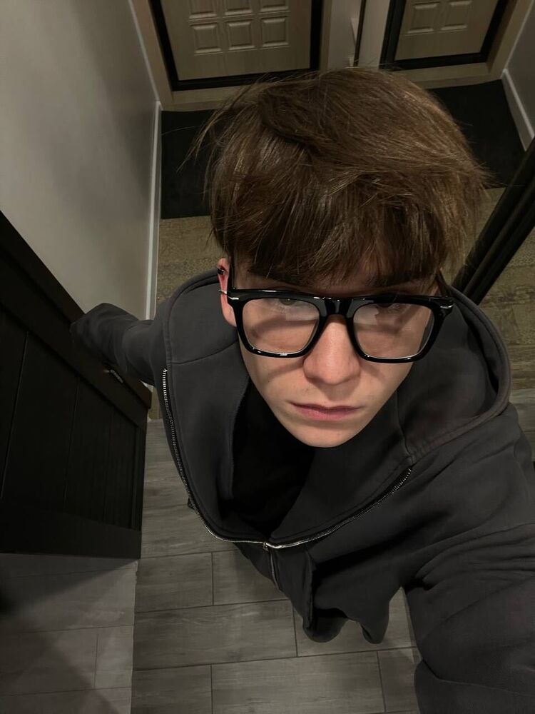 ���� 52408343 ����� ����, 18 ���, ���� ���������� � ������