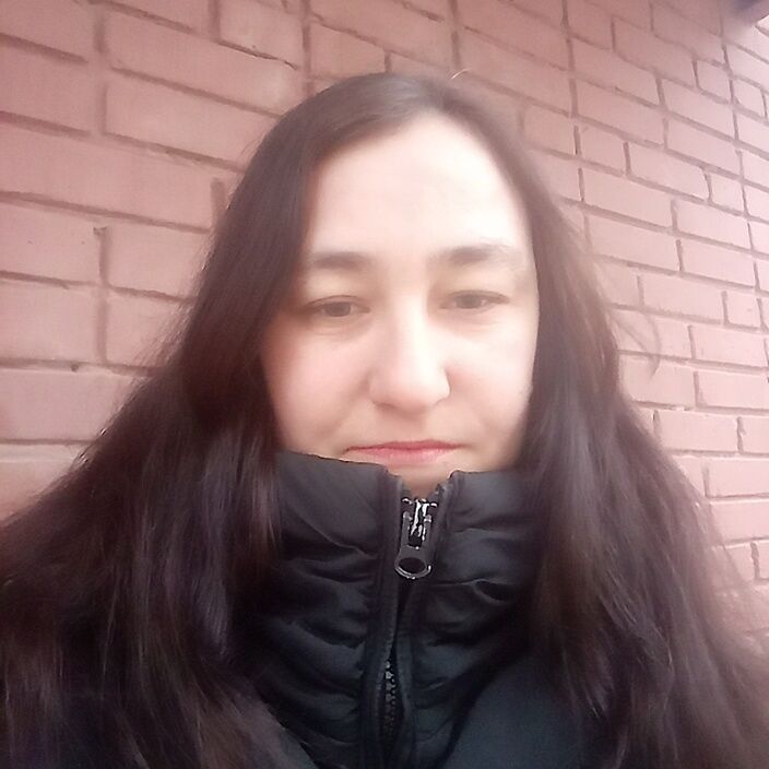  42153193  Nadezhda, 35 ,    
