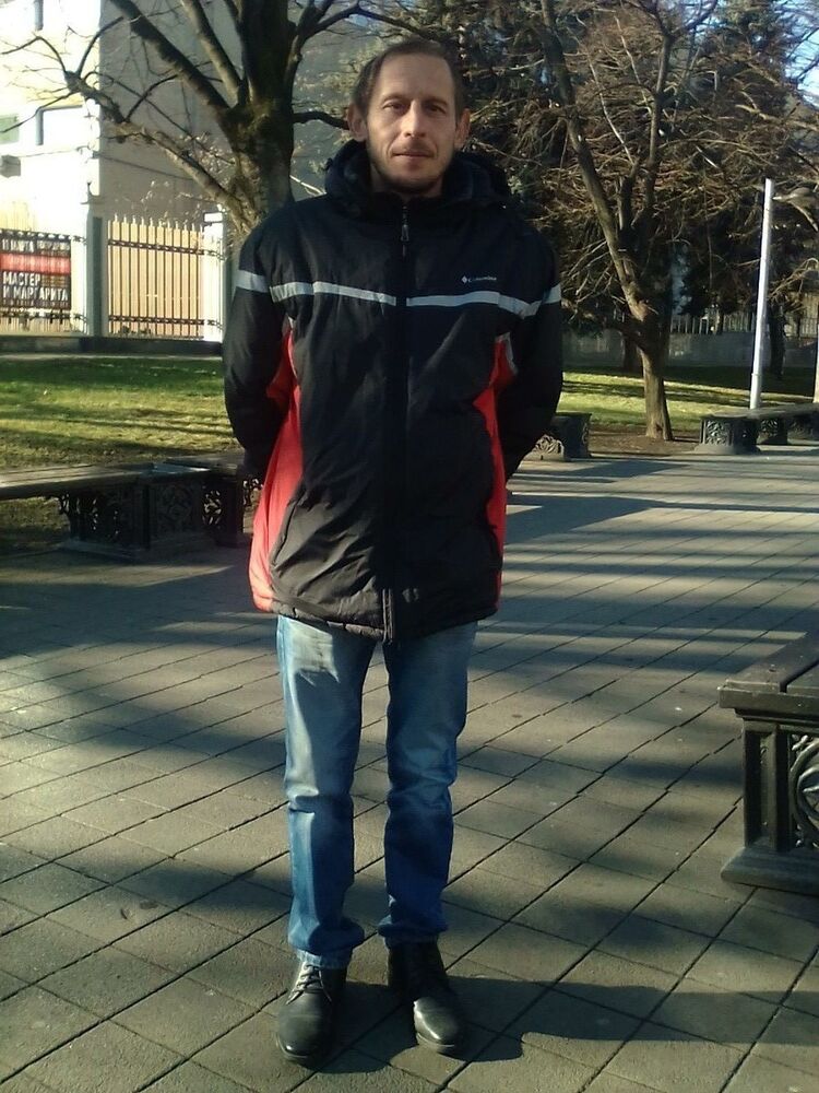  19102503  , 43 ,    