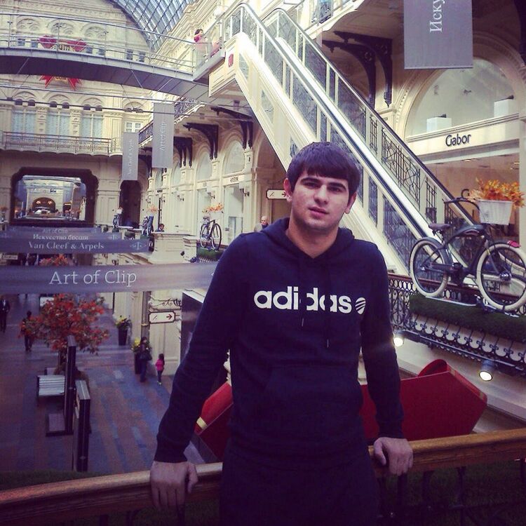  ,   Toni, 31 ,   