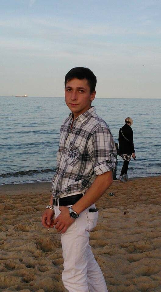  30163193  Nikolaj, 31 ,    