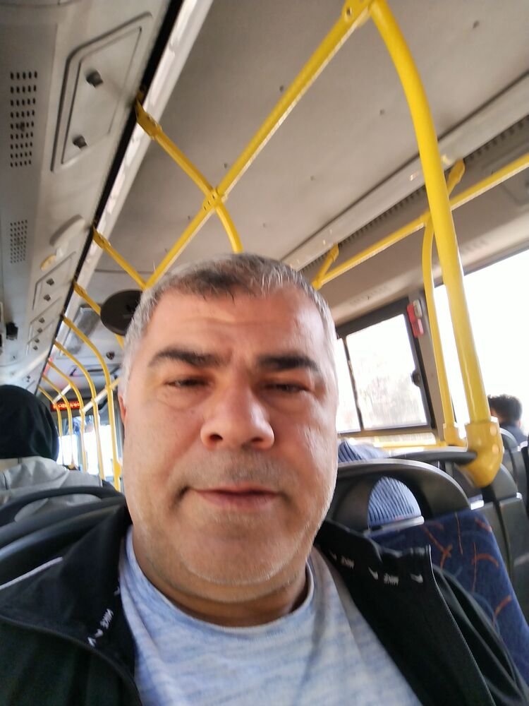  46657203  Gasan, 51 ,    