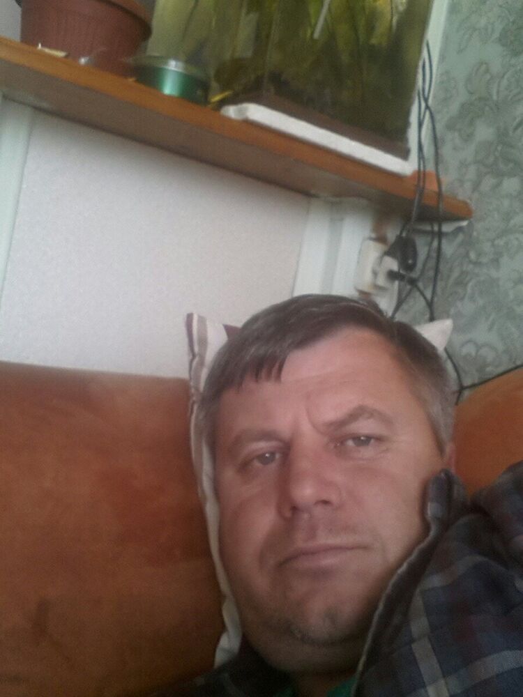  ,   Ruslan, 46 ,   ,   , c 