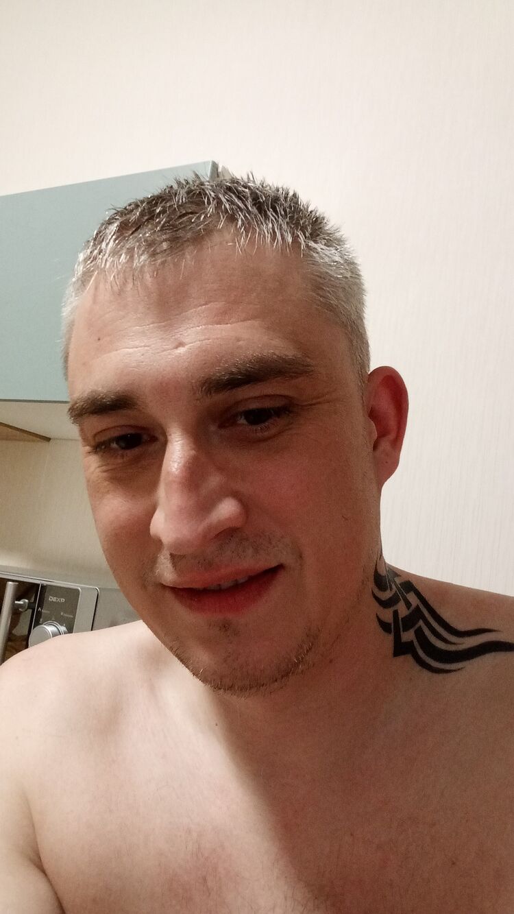  43795973  , 37 ,    