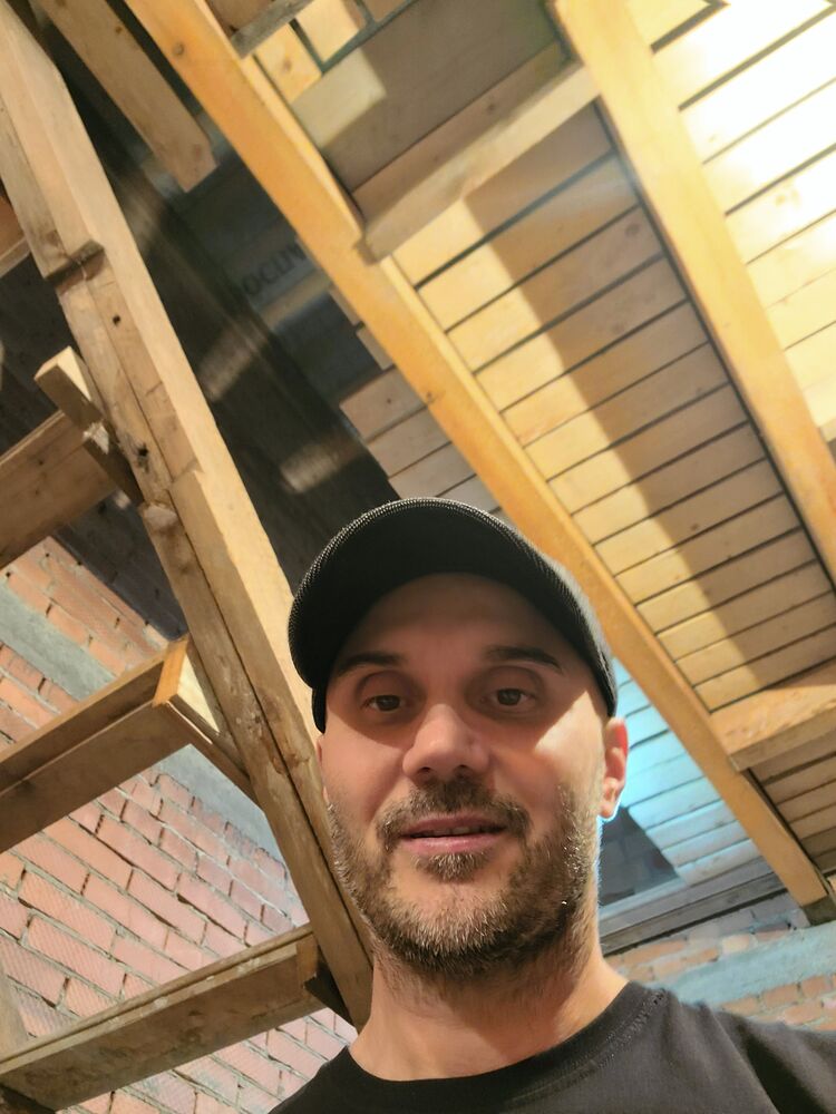  ,   Ruslan, 45 ,   c 