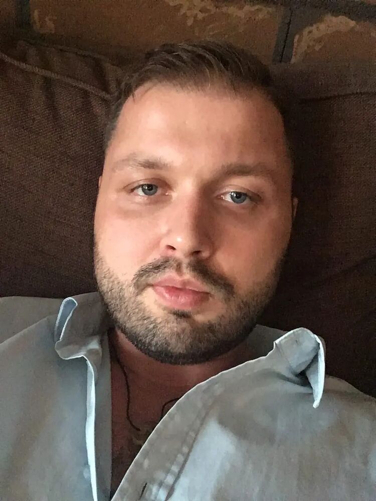  46449813  Artem, 26 ,    