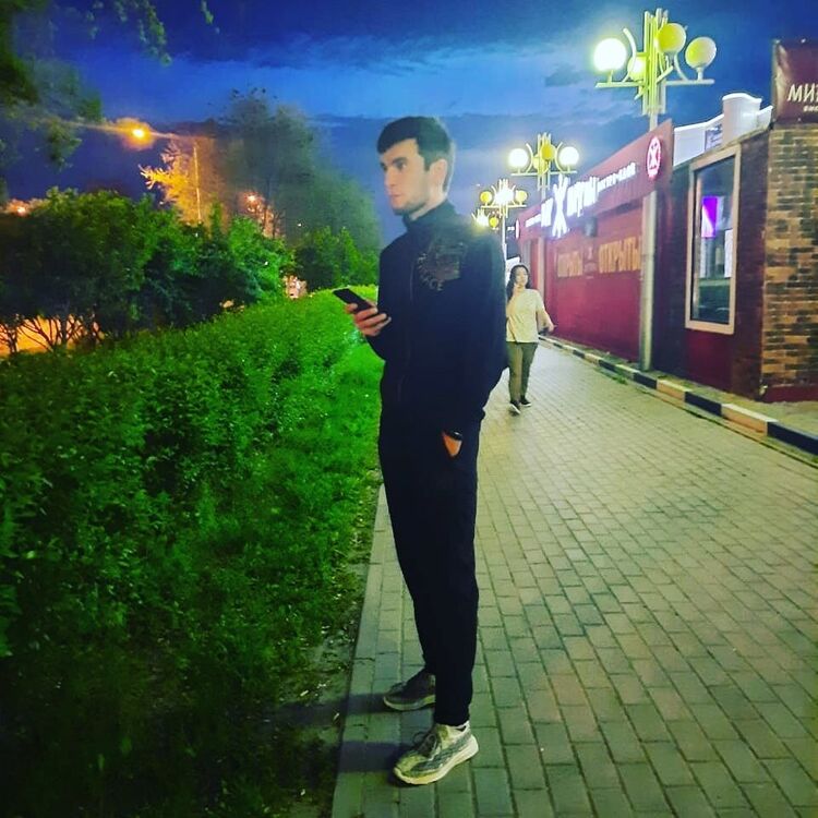  30802353  Ali, 27 ,     