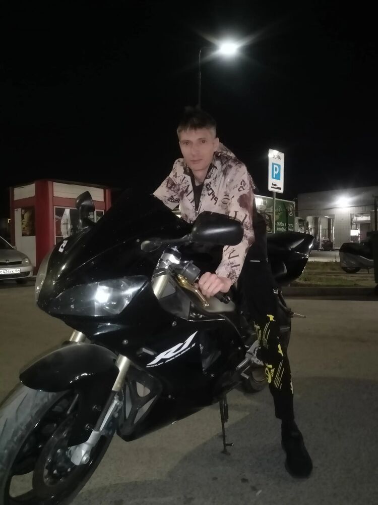  49418023  , 37 ,    