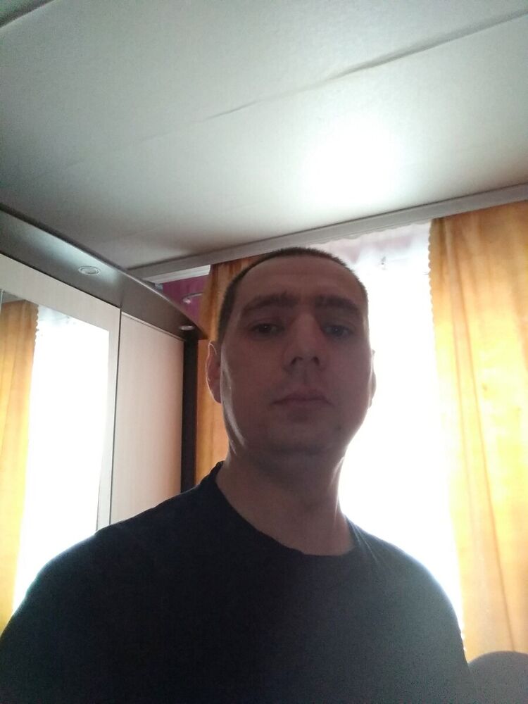 22121873  , 39 ,    