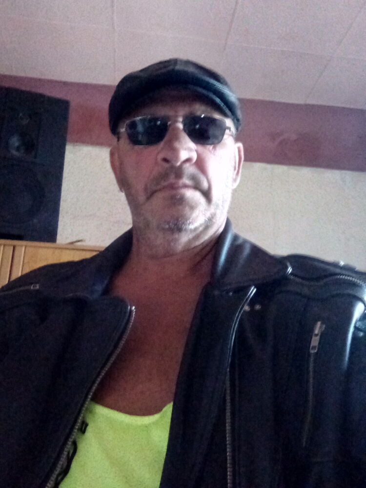 ,   Rolands, 64 ,   