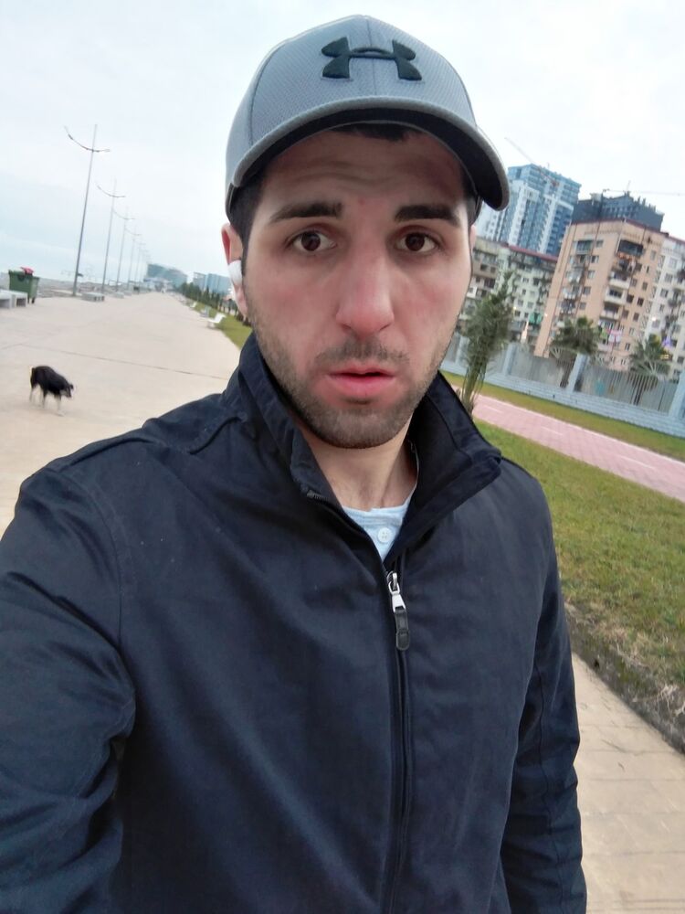  18626943  Dato, 31 ,    