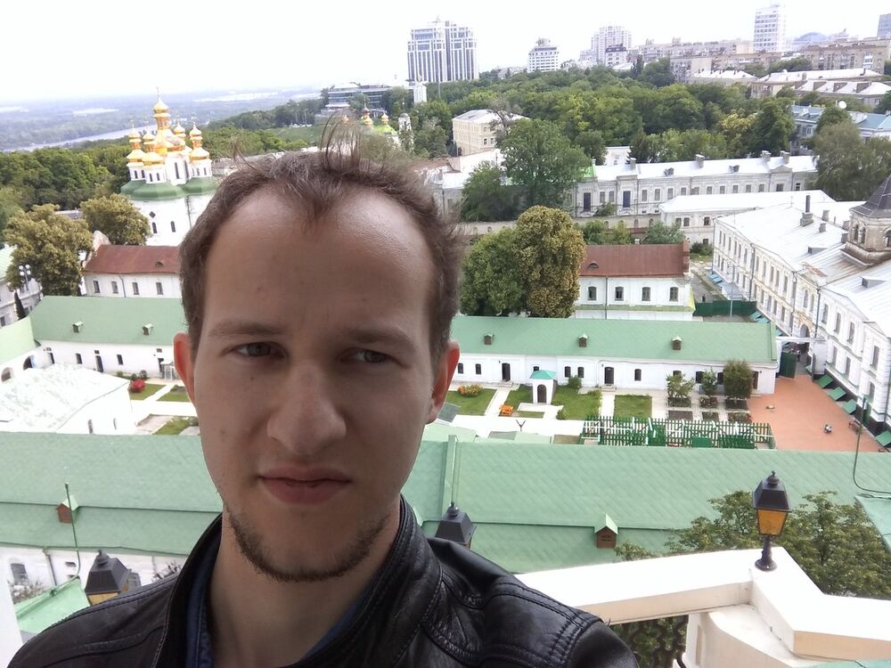  7588593  Pavel, 38 ,    