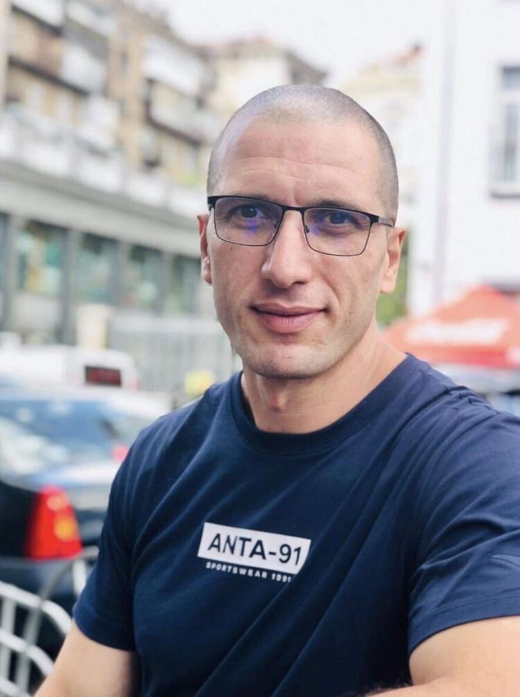 Soho,   Reda, 47 ,   ,   