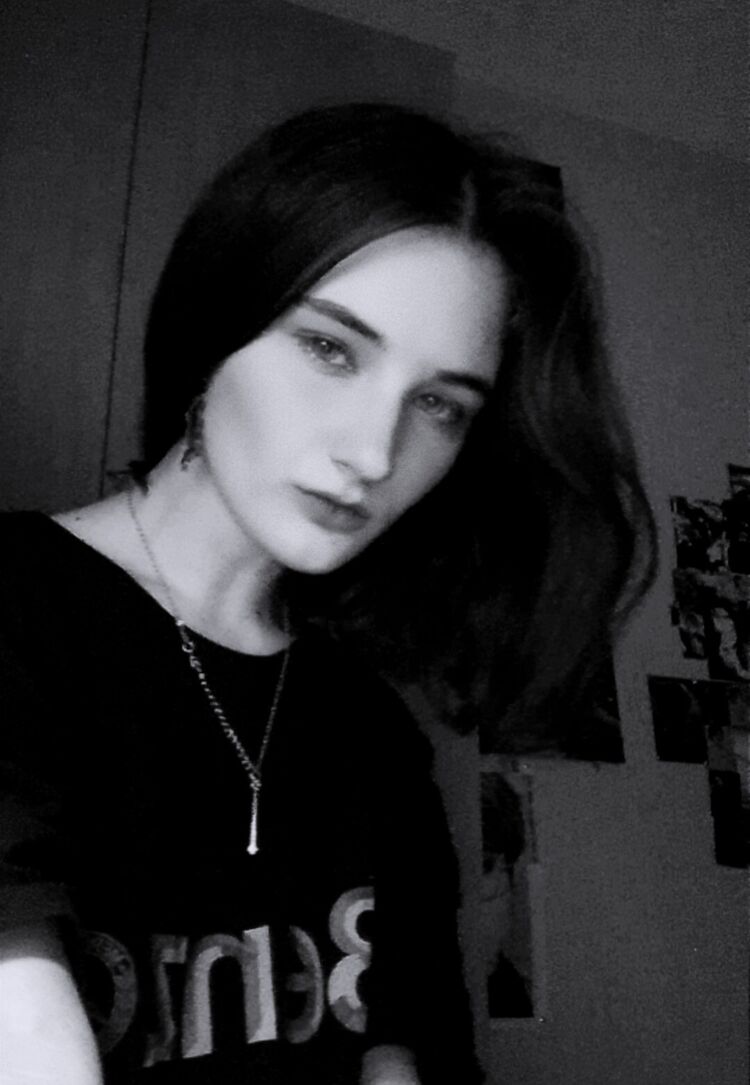  ,   Lulika, 19 ,   