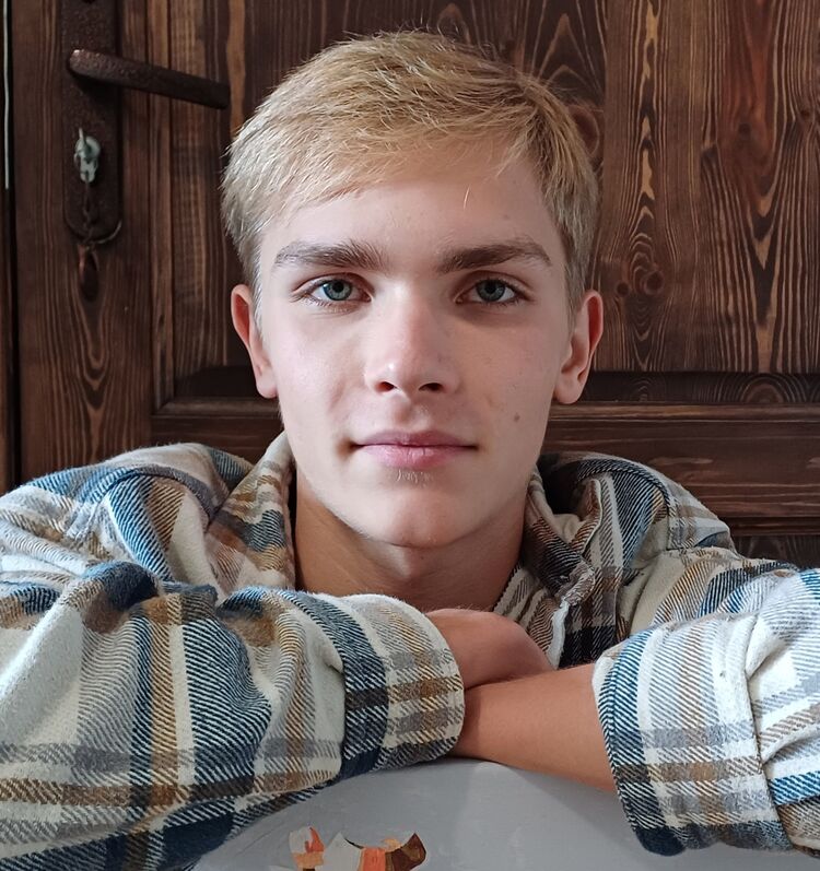 ���� 49404673 ������� ����, 22 ����, ���� ���������� � ������