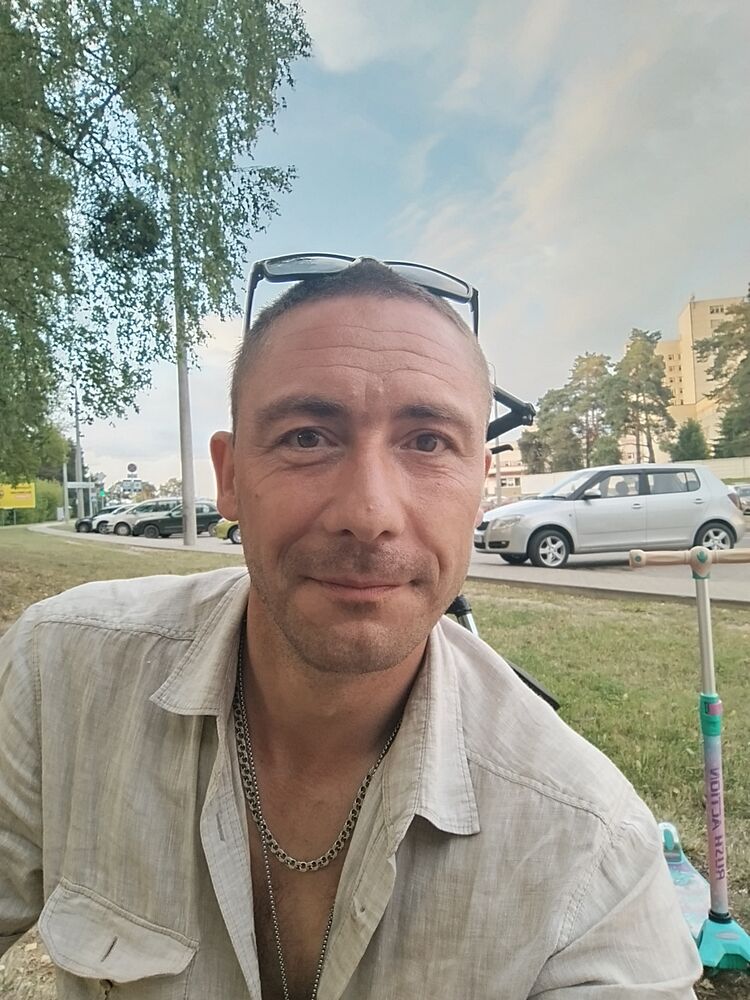  52487133  , 37 ,    