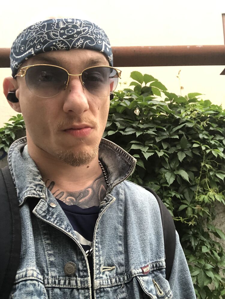  35817323   , 32 ,     