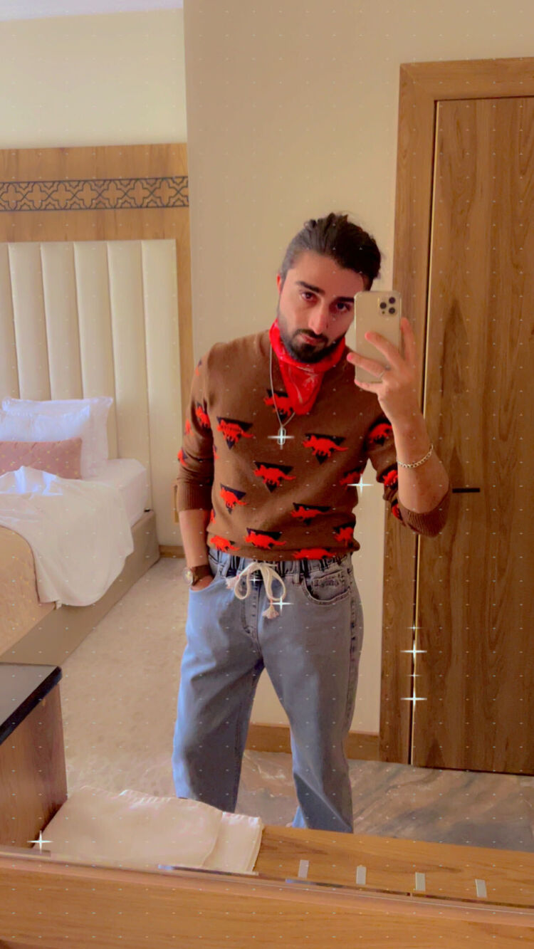  ,   Romeo, 27 ,   ,   