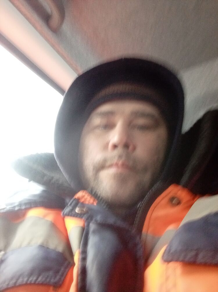  32277793  , 39 ,     
