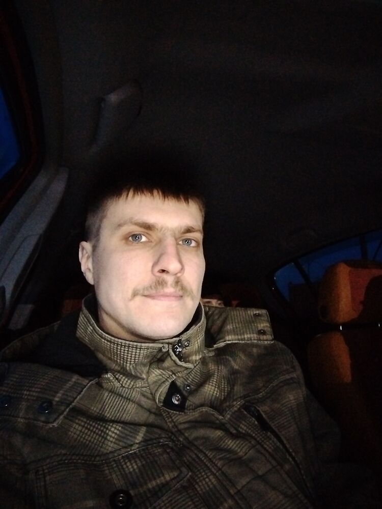  42537933  Igor, 41 ,    