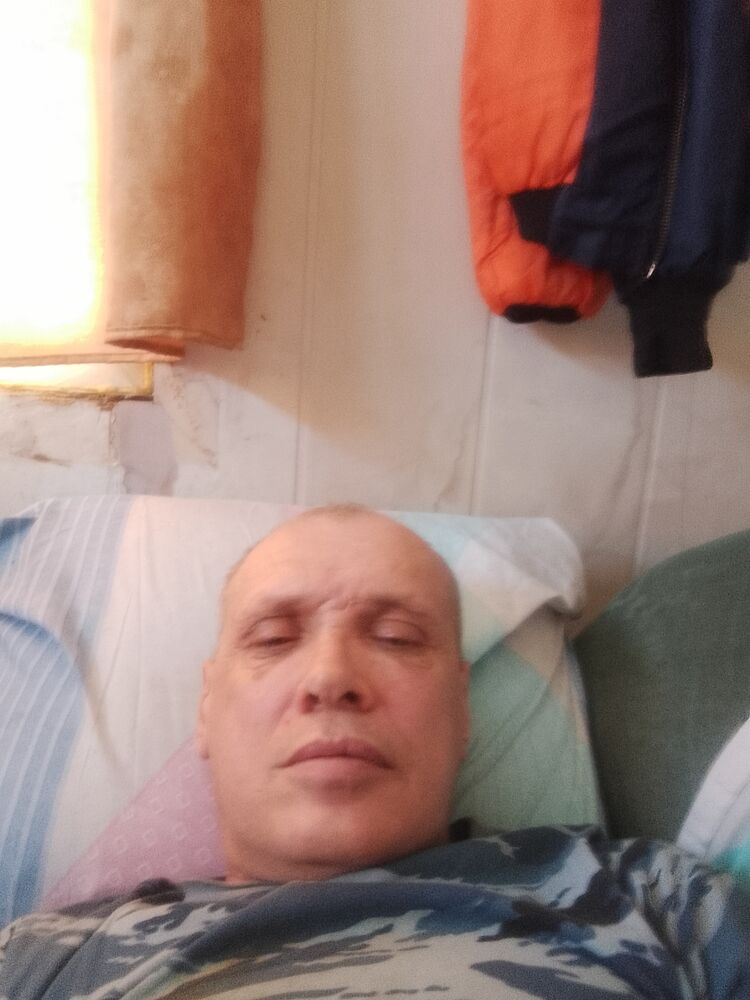  33746063  Maksim, 53 ,    