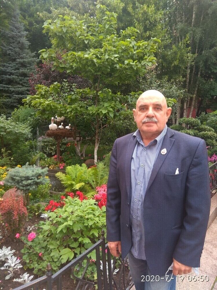  21333283  Yura, 72 ,     