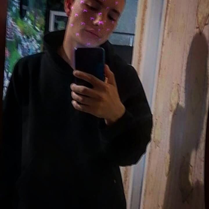  31559393  Oleg, 21 ,    -