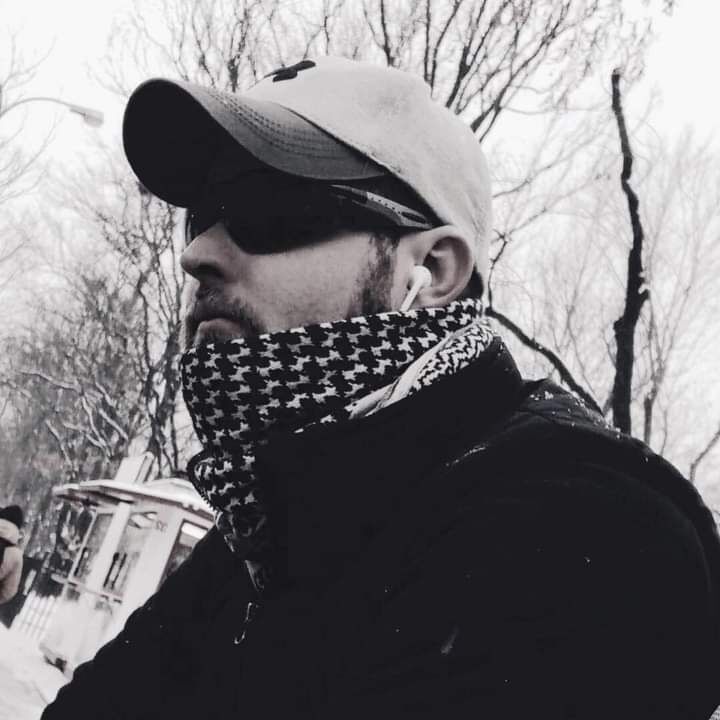  Blonie,   Roman, 28 ,   ,   