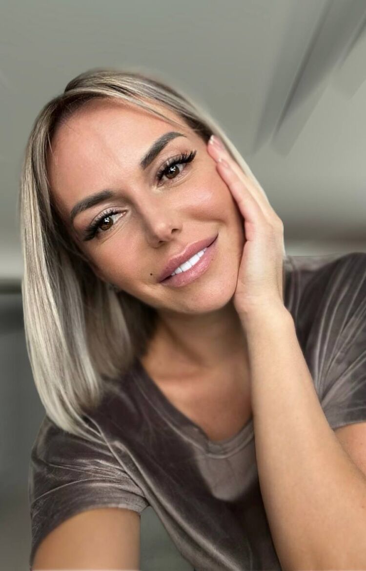  ,   Kristina, 35 ,   ,   , c , 
