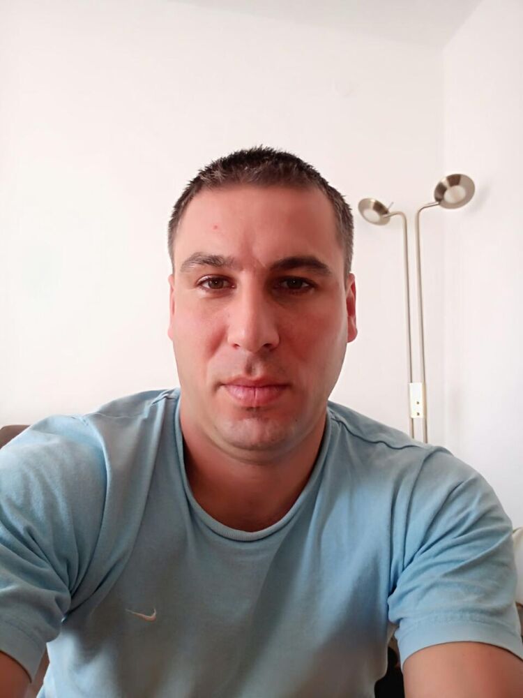  46339423  , 35 ,    