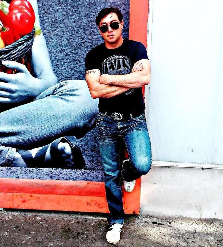  ,   Roko, 43 ,   ,   , c 