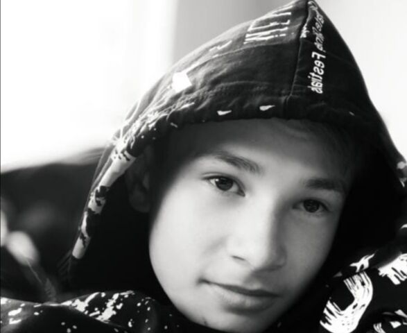  28807453  , 21 ,    -