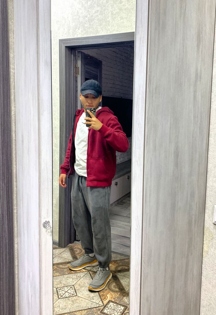  54605853  Ramis, 23 ,    