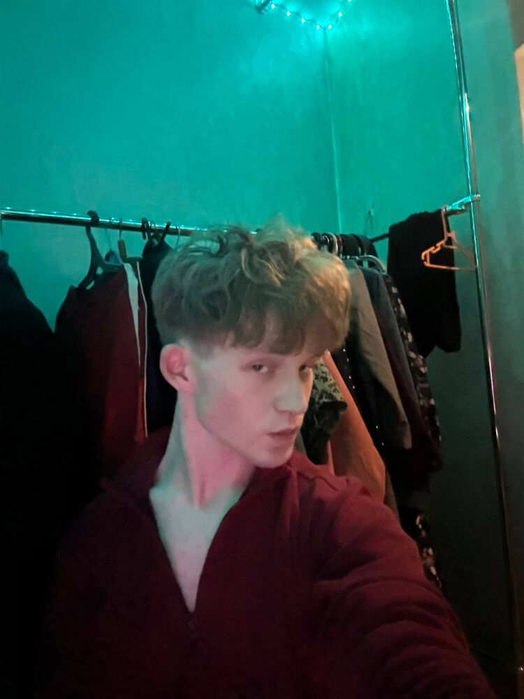  -,   Dexter, 22 ,   ,   