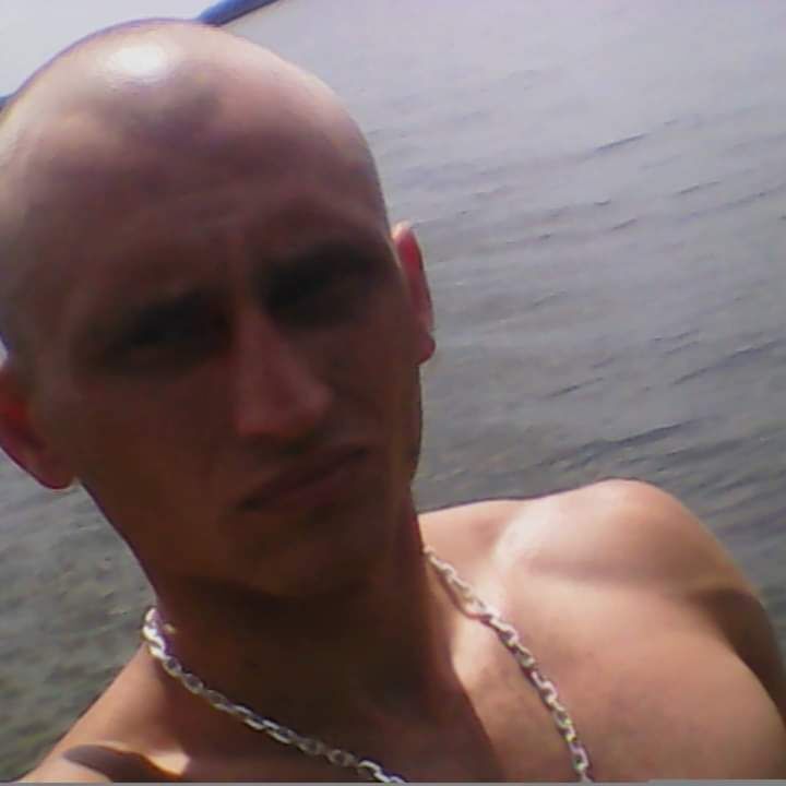  28049603  , 35 ,    
