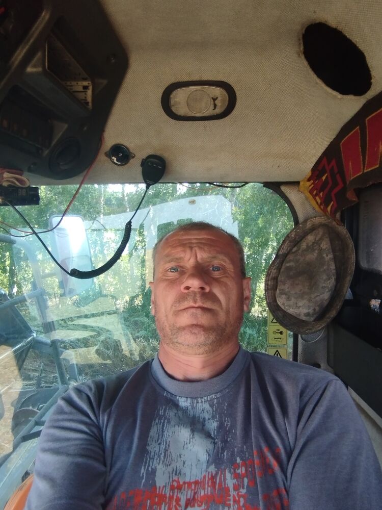  40612213  , 44 ,    