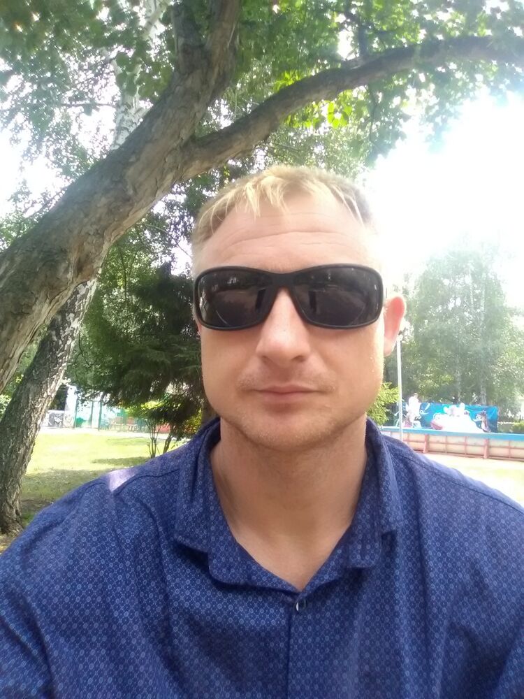 16860023  Aleksandr, 37 ,    