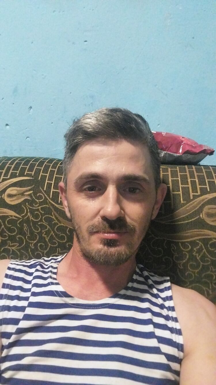  54685523  Ronin, 44 ,    