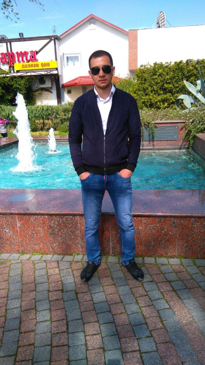  ,   Ibragim, 38 ,   ,   , c 
