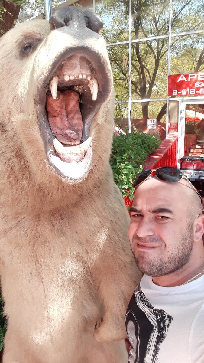 ,   Alberto, 40 ,   ,   , c 
